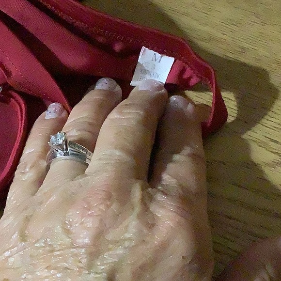 Bikini top wine color triangle shaped size Med sophisticated & sexy 💄🥀 - Picture 6 of 7